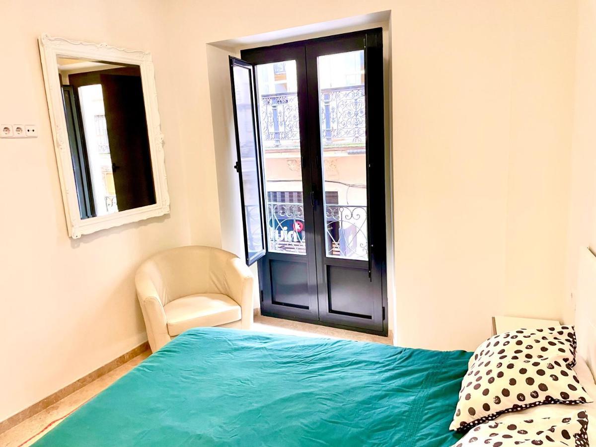 סביליה Petit Sagasta Apartamentos-Sagasta מראה חיצוני תמונה